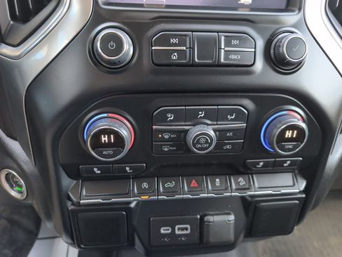 Used 2022 Chevrolet Silverado 1500 RST image 23