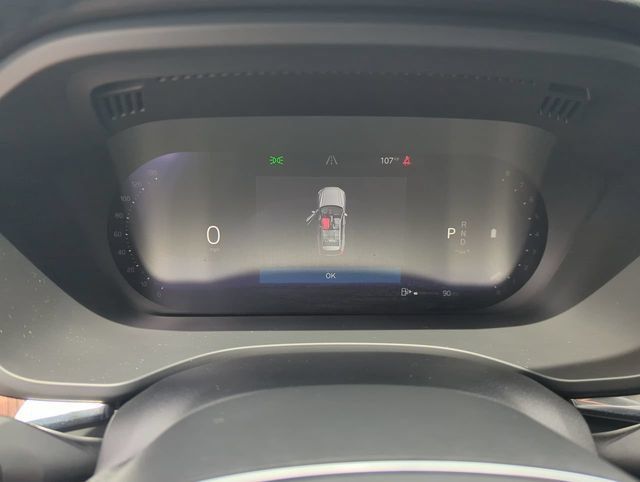 Used 2023 Volvo XC60 B5 Plus w/ Climate Package FWD image 25