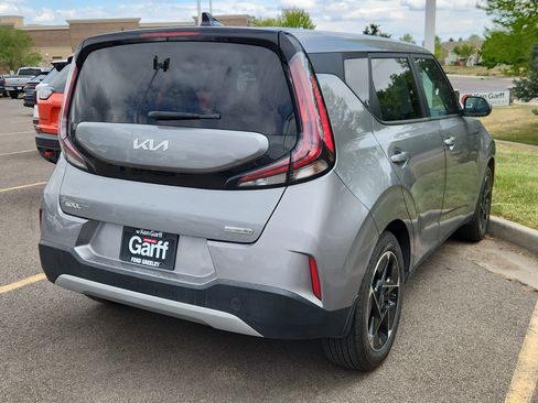 Used 2023 Kia Soul EX FWD image 4