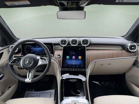 Certified 2026 Mercedes-Benz GLC 300 4MATIC image 10