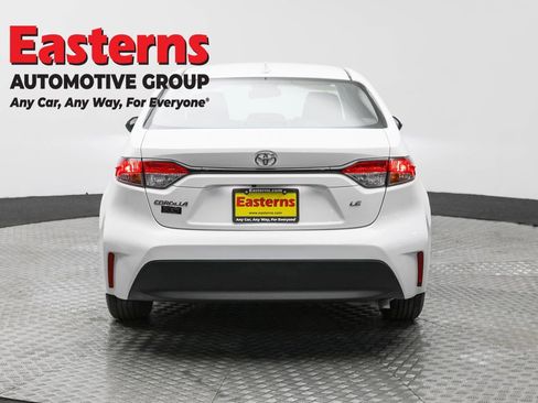 Used 2024 Toyota Corolla LE image 6