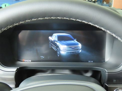 New 2026 Ford F150 Lariat w/ Equipment Group 502A High image 28