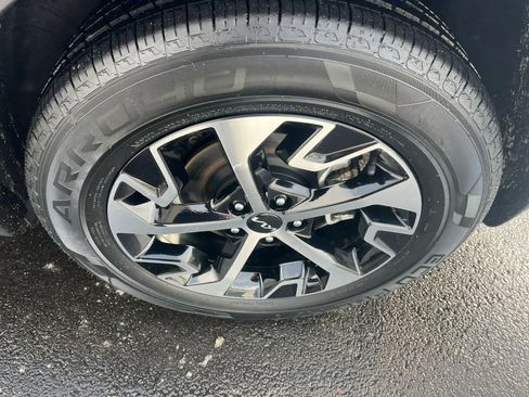 Used 2024 Kia Sportage EX image 24