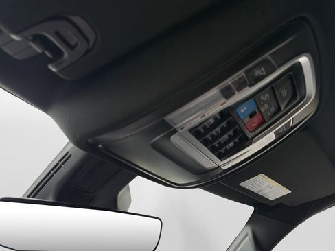 New 2026 RAM 1500 4x4 Crew Cab image 27