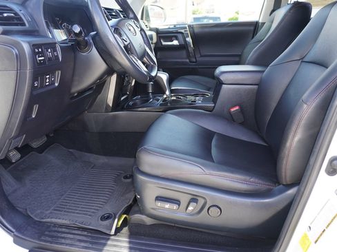 Certified 2024 Toyota 4Runner TRD Off-Road Premium w/ Off Road Premium Plus Package AWD/4WD image 14