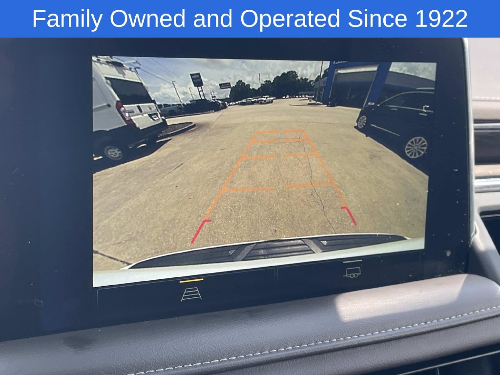 Used 2024 Chevrolet Tahoe LT RWD image 17