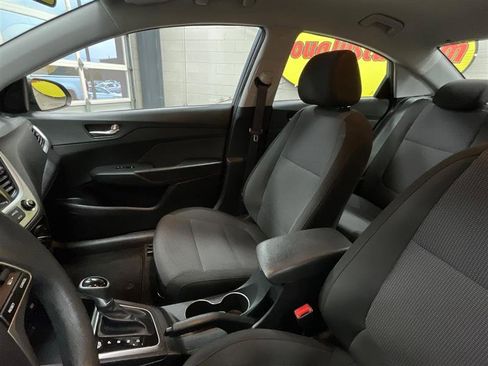 Used 2020 Hyundai Accent SEL image 12