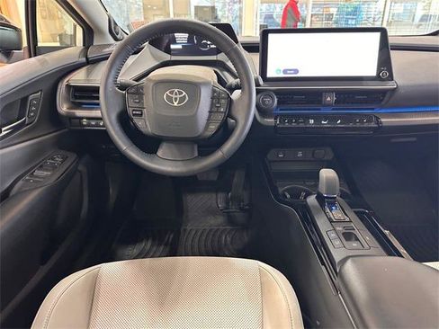 Certified 2025 Toyota Prius Limited image 10