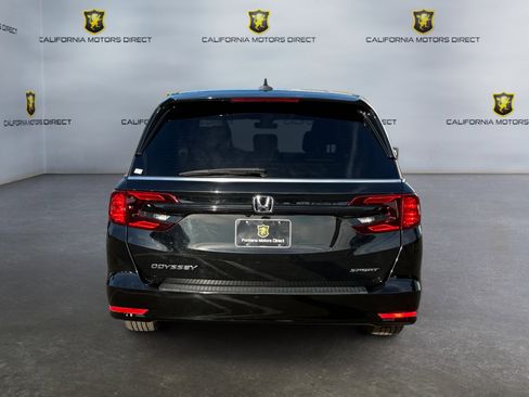 Used 2024 Honda Odyssey Sport image 4