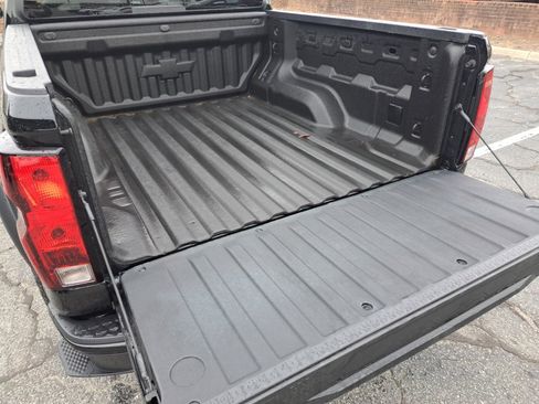 Certified 2024 Chevrolet Colorado Trail Boss w/ Advanced Trailering Package AWD/4WD image 23