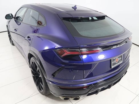 Used 2021 Lamborghini Urus image 40