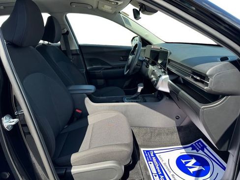 Used 2025 Hyundai Kona SE AWD/4WD image 15