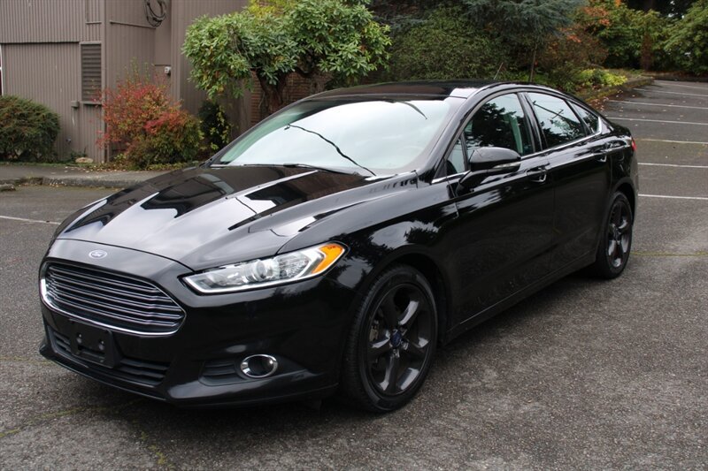 Used 2016 Ford Fusion SE w/ Equipment Group 201A FWD image 1
