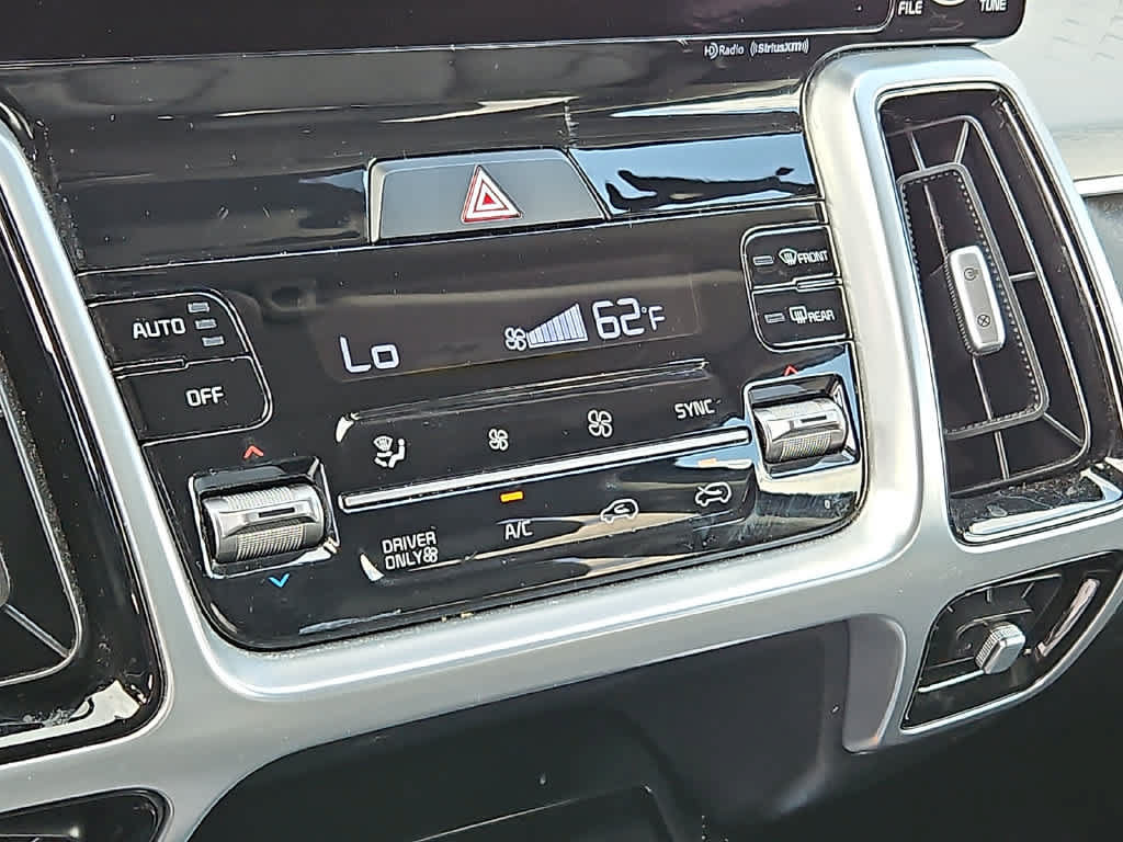 Used 2022 Kia Sorento SX AWD/4WD image 15
