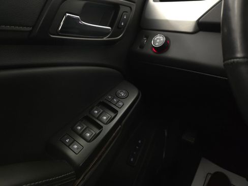 Used 2016 GMC Yukon SLT w/ Open Road Package image 34