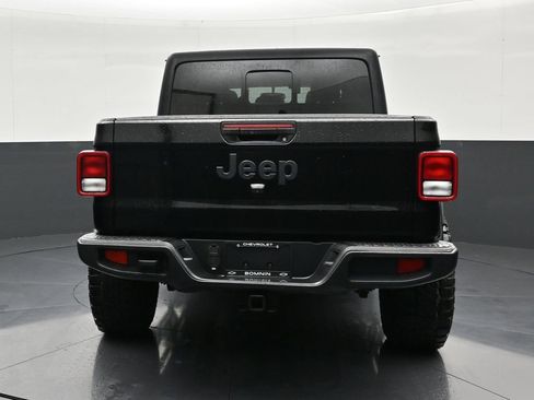 Used 2021 Jeep Gladiator Sport AWD/4WD image 4