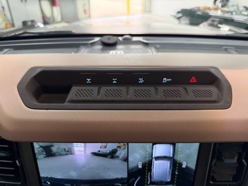 Used 2024 Ford Bronco Wildtrak AWD/4WD image 26