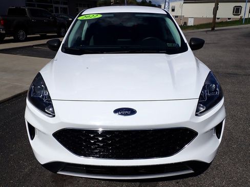 Used 2022 Ford Escape SE image 9