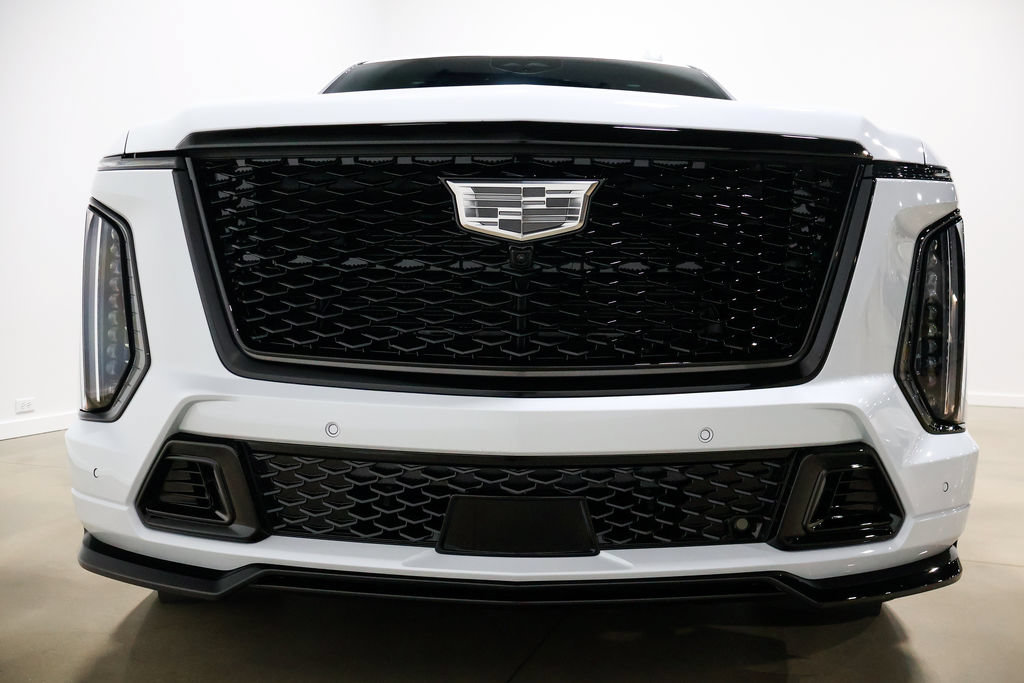 Used 2026 Cadillac Escalade V AWD/4WD image 17