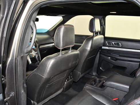 Used 2018 Ford Explorer Sport w/ Equipment Group 401A AWD/4WD image 47