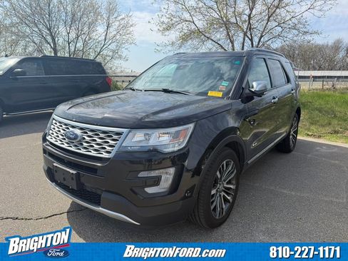 Used 2016 Ford Explorer Platinum image 3