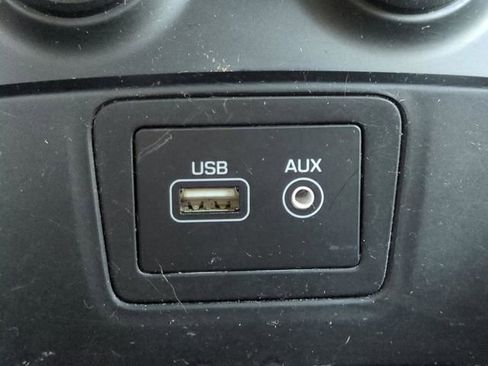 Used 2017 Hyundai Santa Fe Sport FWD image 19