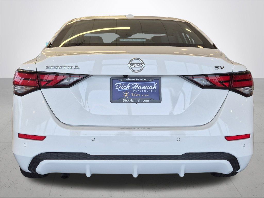 Certified 2023 Nissan Sentra SV FWD image 9