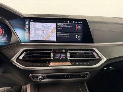 Used 2022 BMW X5 xDrive40i w/ M Sport Package AWD/4WD image 24