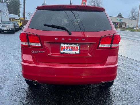 Used 2016 Dodge Journey SE image 4