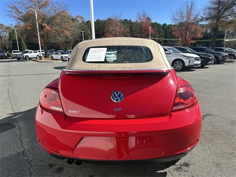 Used 2014 Volkswagen Beetle TDI image 4