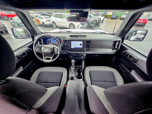 Used 2022 Ford Bronco Big Bend image 2