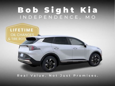 New 2026 Kia Sportage LX FWD image 6