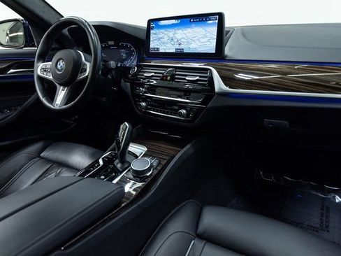 Certified 2023 BMW M550i xDrive image 27