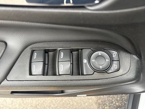 Used 2020 Chevrolet Equinox Premier AWD/4WD image 12