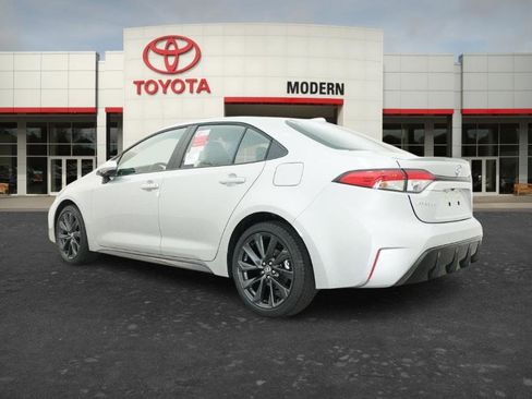 New 2026 Toyota Corolla SE FWD image 14