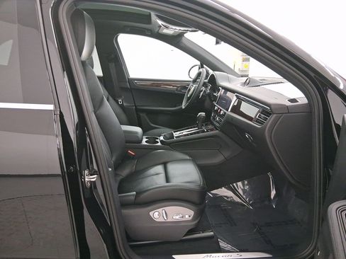New 2026 Porsche Macan S image 36
