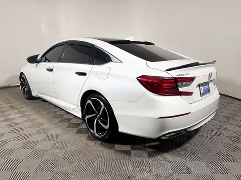 Used 2020 Honda Accord Sport image 4