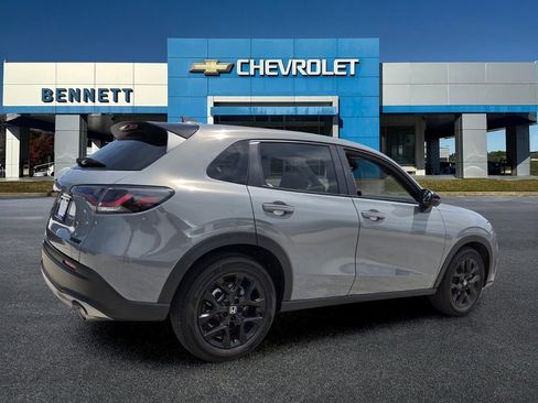 Used 2025 Honda HR-V Sport image 6