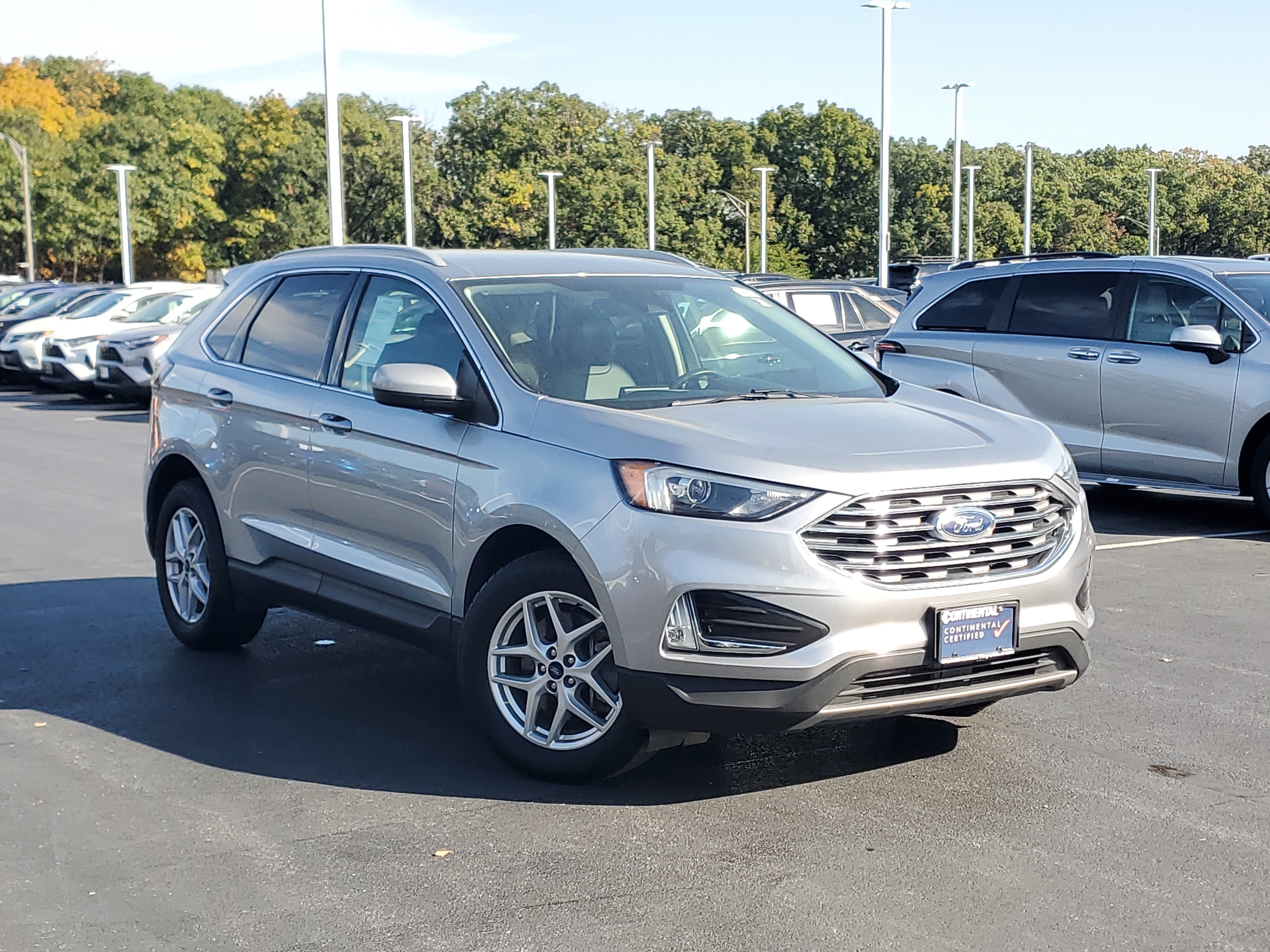 Used 2022 Ford Edge SEL w/ Convenience Package AWD/4WD image 2