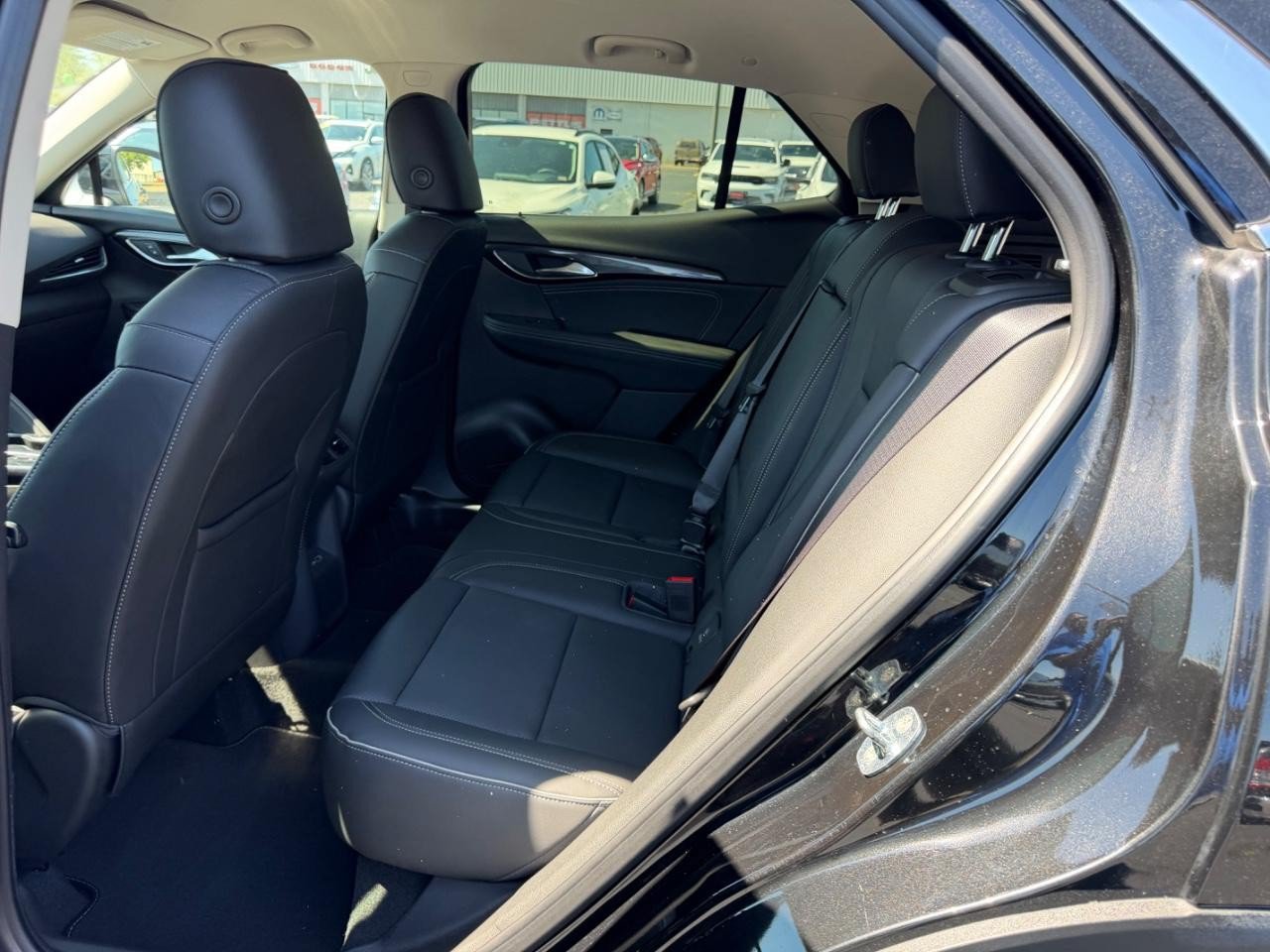 Used 2023 Buick Envision Essence FWD image 10