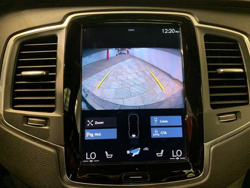 Used 2022 Volvo XC90 T6 Momentum w/ Climate Package image 28