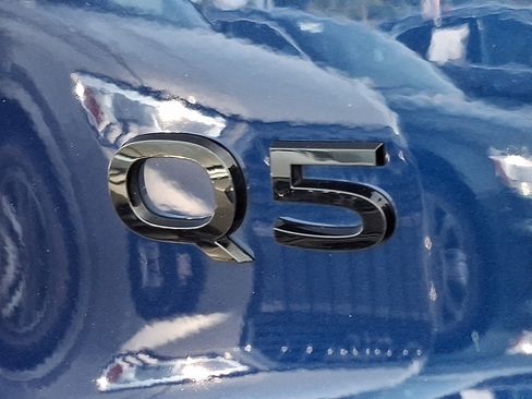 Certified 2025 Audi Q5 Premium w/ Convenience Package AWD/4WD image 32