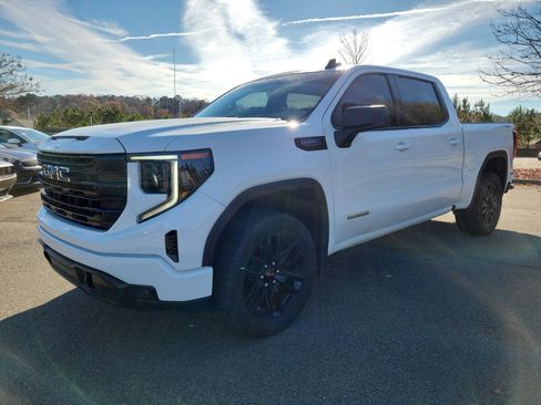 Used 2023 GMC Sierra 1500 Elevation image 21