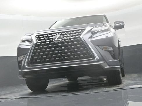 Used 2023 Lexus GX 460 Luxury w/ Sport Design Package AWD/4WD image 49