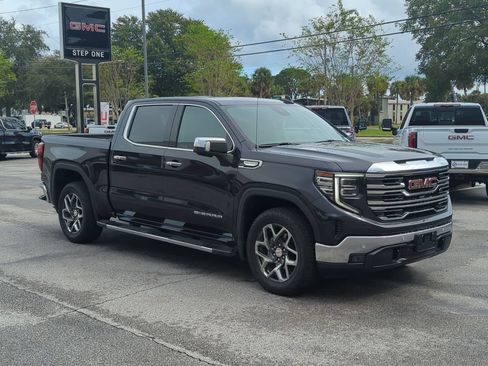 Used 2024 GMC Sierra 1500 SLT RWD image 8