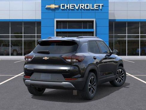 New 2026 Chevrolet TrailBlazer LT w/ Driver Confidence Package FWD image 16
