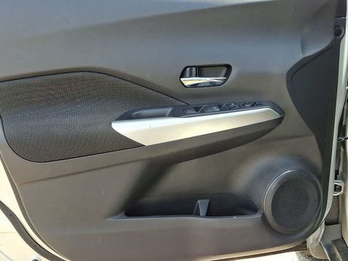 Used 2020 Nissan Kicks SV FWD image 11