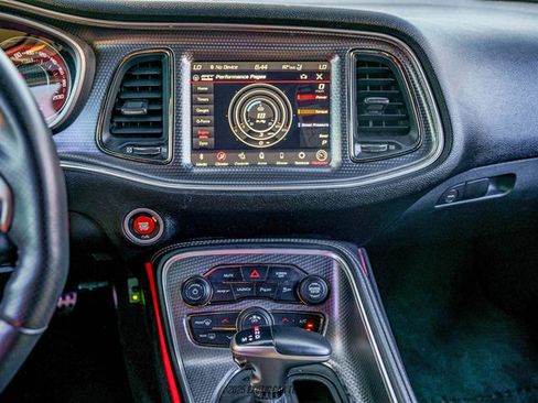 Used 2018 Dodge Challenger SRT Hellcat image 49