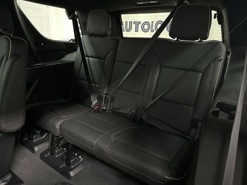 Used 2022 Chevrolet Tahoe Premier AWD/4WD image 23