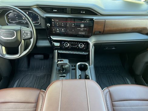 Used 2023 GMC Sierra 1500 Denali Ultimate AWD/4WD image 32